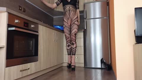 Empress Sara  online show from February 8, 2025, 2:16 pm