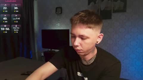 emveeboy96 online show from May 18, 2026, 8:42 am