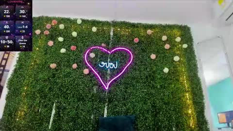 Snapshot of emy_0 chatting on December 28, 2024, 3:26 am Emy online show from December 28, 2024, 3:26 am