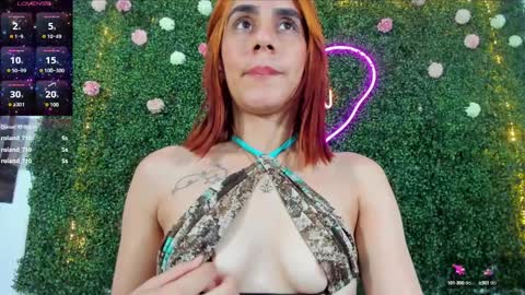 Snapshot of emy_0 chatting on January 7, 2025, 9:18 am Emy online show from January 7, 2025, 9:18 am