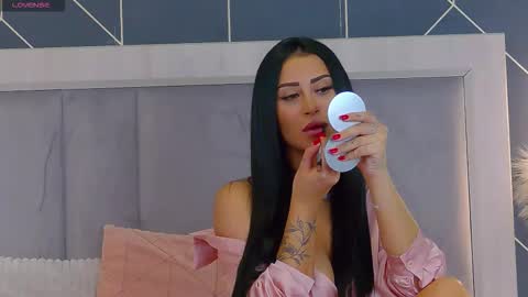  Emy  online show from October 22, 2025, 6:02 am