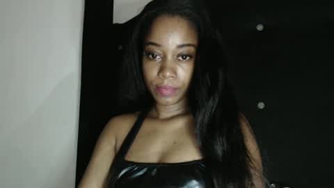 Enchantriss online show from February 6, 2025, 6:13 pm