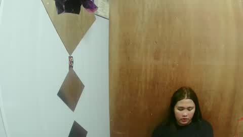 Eva online show from December 14, 2025, 4:18 am