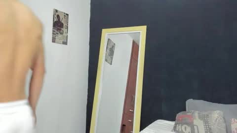 Gio online show from March 17, 2026, 2:27 am