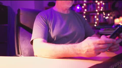 uk online show from December 24, 2024, 12:11 am