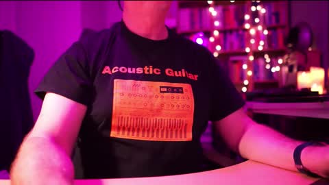 uk online show from November 13, 2025, 11:58 pm