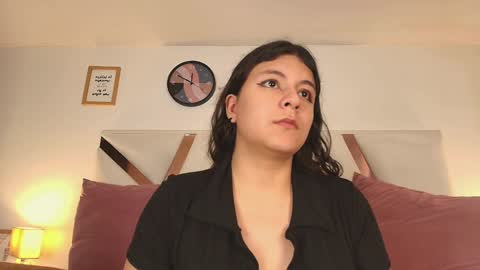 Snapshot of engelstone_ chatting on January 16, 2025, 10:34 pm E N G E L online show from January 16, 2025, 10:34 pm
