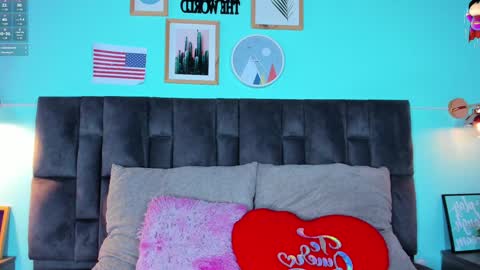 Snapshot of engelstone_ chatting on January 23, 2025, 7:29 pm E N G E L online show from January 23, 2025, 7:29 pm