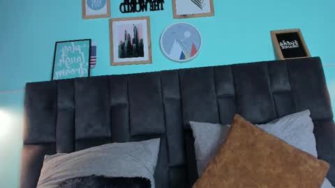 Snapshot of engelstone_ chatting on February 19, 2025, 7:27 pm E N G E L online show from February 19, 2025, 7:27 pm