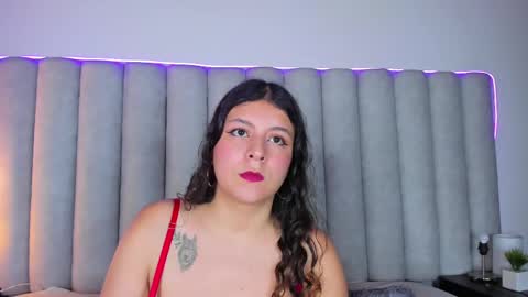 Snapshot of engelstone_ chatting on February 20, 2025, 7:41 pm E N G E L online show from February 20, 2025, 7:41 pm