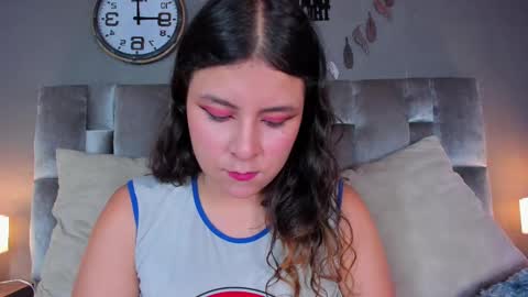 Snapshot of engelstone_ chatting on February 25, 2025, 7:36 pm E N G E L online show from February 25, 2025, 7:36 pm