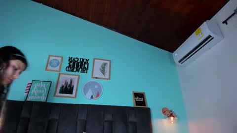 Snapshot of engelstone_ chatting on March 4, 2025, 2:06 am E N G E L online show from March 4, 2025, 2:06 am