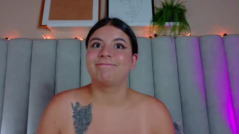 Snapshot of engelstone_ chatting on November 6, 2025, 12:28 pm E N G E L online show from November 6, 2025, 12:28 pm