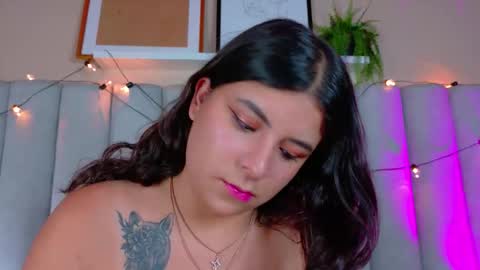 Snapshot of engelstone_ chatting on November 8, 2025, 7:34 pm E N G E L online show from November 8, 2025, 7:34 pm