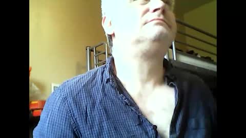 englishguysurrey online show from October 30, 2025, 9:55 am