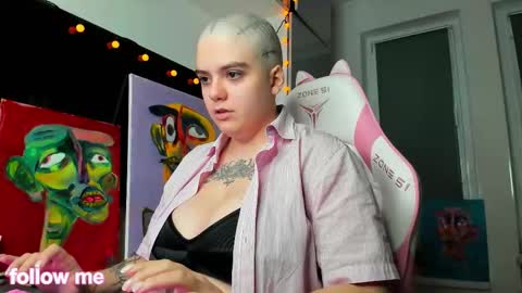 enigmastella online show from December 18, 2025, 11:05 am