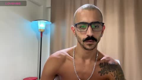 Snapshot of enjoythetrip chatting on January 10, 2025, 12:17 am Luke online show from January 10, 2025, 12:17 am