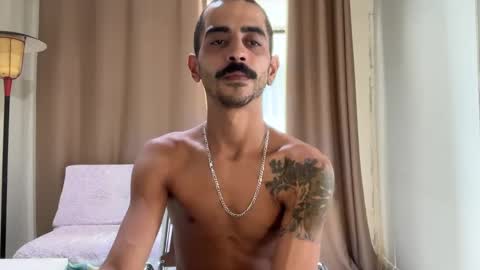 Snapshot of enjoythetrip chatting on February 6, 2025, 5:30 pm Luke online show from February 6, 2025, 5:30 pm