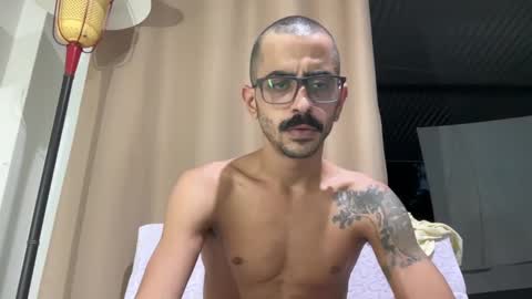 Snapshot of enjoythetrip chatting on February 26, 2025, 9:37 pm Luke online show from February 26, 2025, 9:37 pm