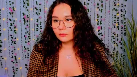 enny_mrr online show from March 3, 2025, 12:37 pm