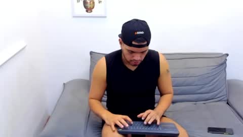 enrique online show from January 13, 2025, 4:50 am