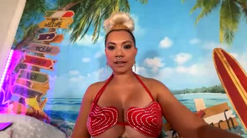Mia visit  online show from September 16, 2025, 2:34 am