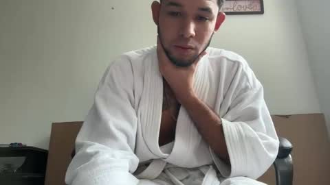 Snapshot of enyel_100 chatting on January 6, 2026, 3:16 pm enyel_100 online show from January 6, 2026, 3:16 pm