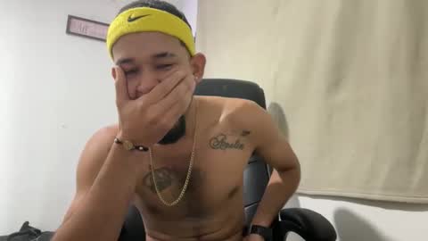 enyel_100 online show from February 2, 2026, 3:38 am