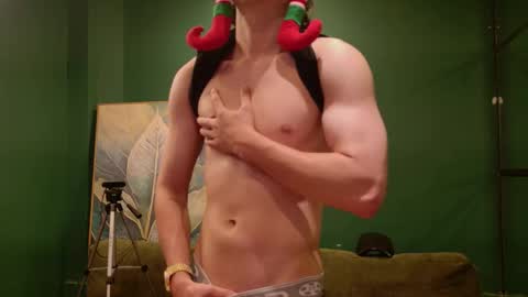 enzo_steel online show from December 19, 2025, 5:58 am