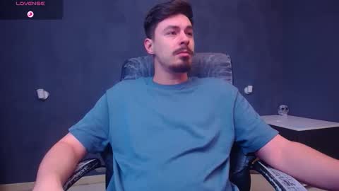 EnzoRace online show from January 14, 2026, 5:57 am