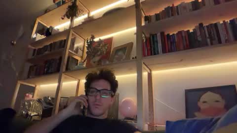 enzyme_ online show from December 17, 2025, 10:49 pm