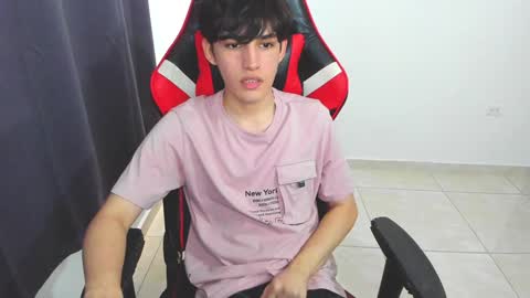 eren_tatakae online show from January 25, 2025, 6:02 pm