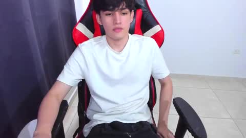 eren_tatakae online show from February 10, 2025, 8:21 pm