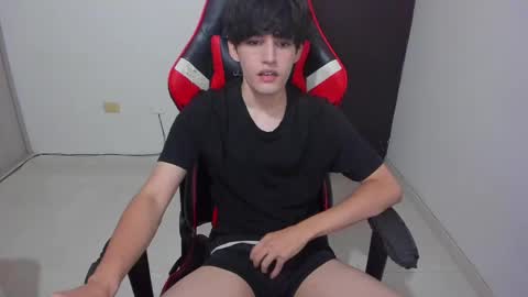 eren_tatakae online show from April 18, 2026, 1:20 am