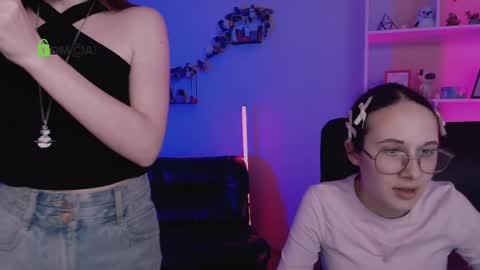 your dear Erica  online show from April 24, 2026, 9:39 pm