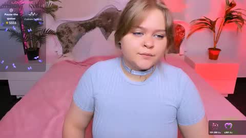 erica_love_ online show from September 9, 2025, 5:51 am