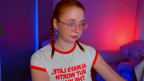 Erica 3 online show from April 19, 2026, 1:16 am