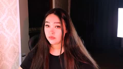 Erica Wayne online show from November 29, 2025, 10:13 pm