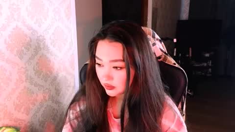 Erica Wayne online show from December 16, 2025, 3:00 am