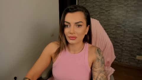 Riaaa online show from September 20, 2025, 4:46 am