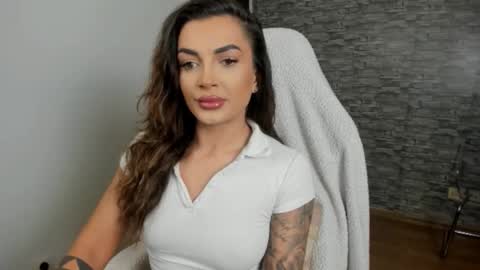 Riaaa online show from November 22, 2025, 5:50 am