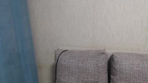 ericablack8 online show from January 8, 2025, 2:25 pm