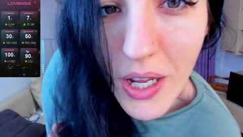 Erika online show from January 16, 2026, 5:44 am