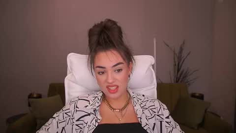 Erica online show from September 20, 2025, 1:23 pm