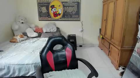 erick_de_rossee online show from February 18, 2026, 9:44 pm