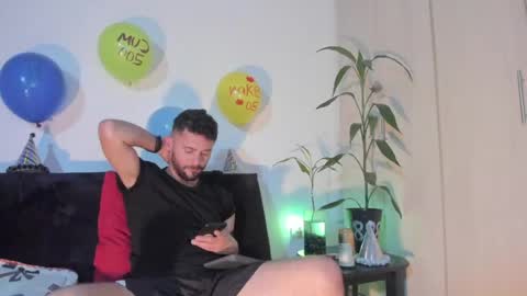 erickpritz_xh online show from April 30, 2026, 5:03 am