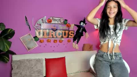 Snapshot of erika1717 chatting on October 30, 2025, 3:02 pm erika1717 online show from October 30, 2025, 3:02 pm