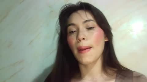 Erika online show from April 12, 2026, 4:34 pm