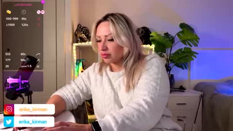 Snapshot of erika_kirman chatting on February 27, 2025, 4:10 pm Erika      online show from February 27, 2025, 4:10 pm