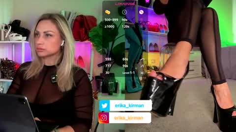 Snapshot of erika_kirman chatting on November 8, 2025, 2:39 pm Erika online show from November 8, 2025, 2:39 pm